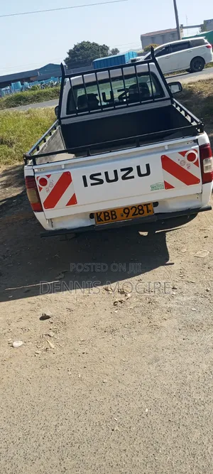 Isuzu D-MAX 2008 White