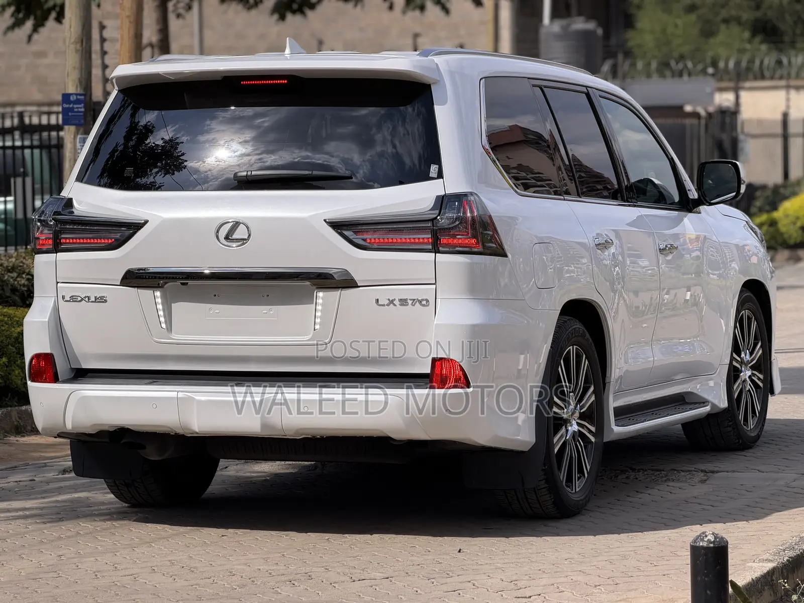 Lexus LX 2020 Pearl