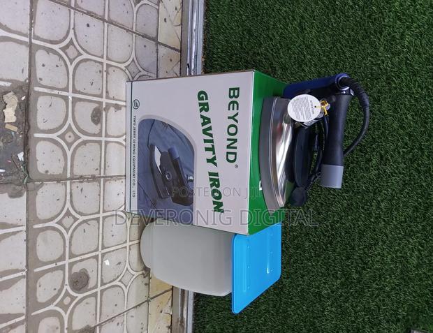 Gravity Steam Iron Box - thumbnail 2