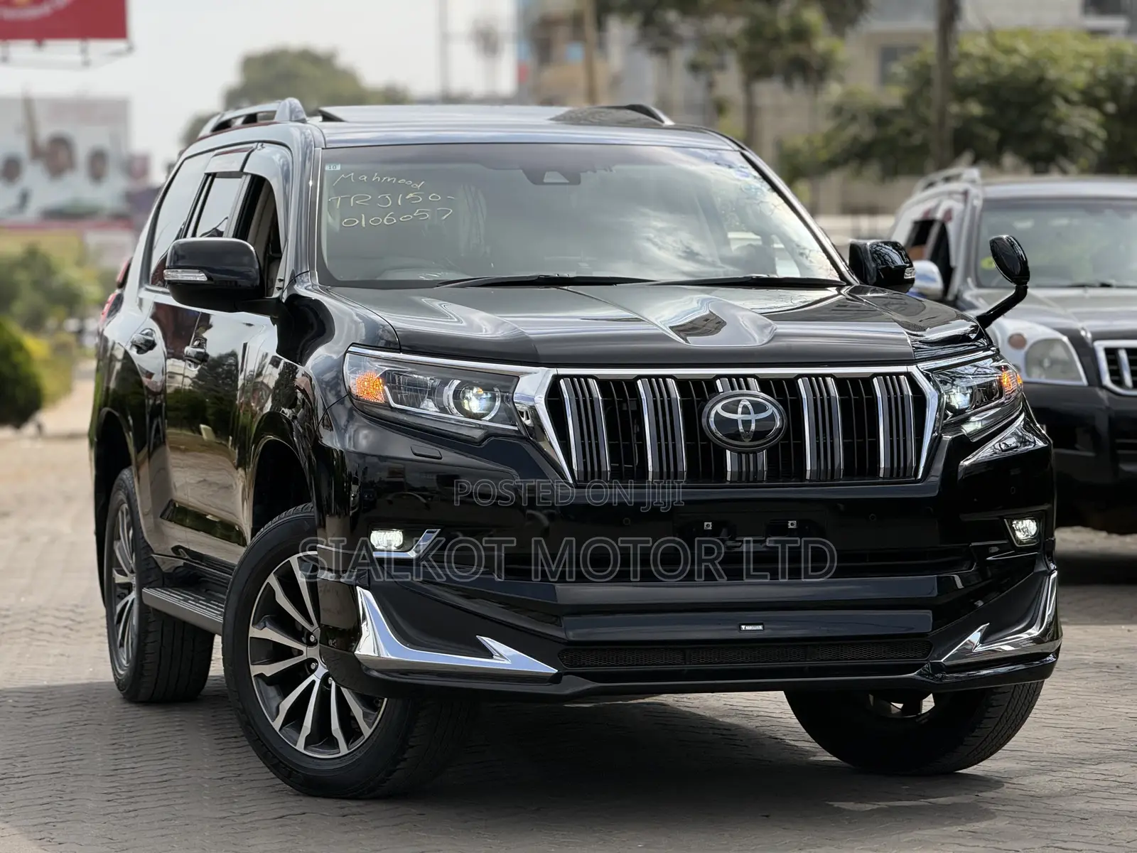 Toyota Land Cruiser Prado 2.7 2019 Black