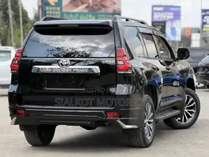 Toyota Land Cruiser Prado 2.7 2019 Black