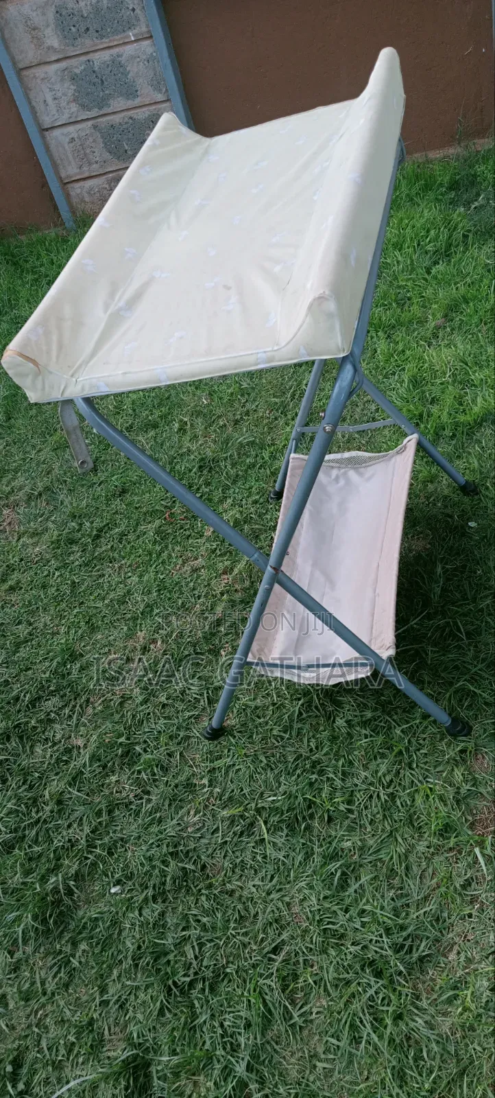 Portable Baby Bath Tub With Folding Stand - Great Condition