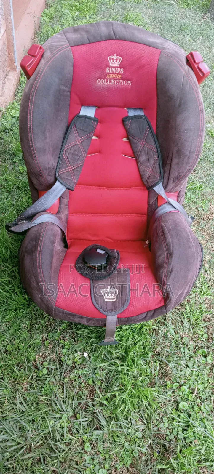 Baby Car Seat - Excellent Condition