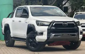 Toyota Hilux 2.4 Diesel 2020 White