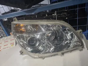 Toyota Rush 2012 Non Xenon