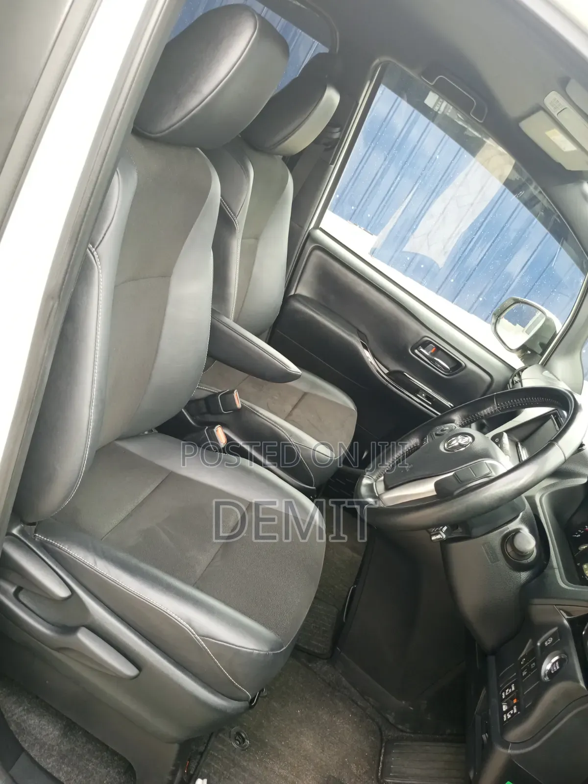 Toyota Noah 2019 White