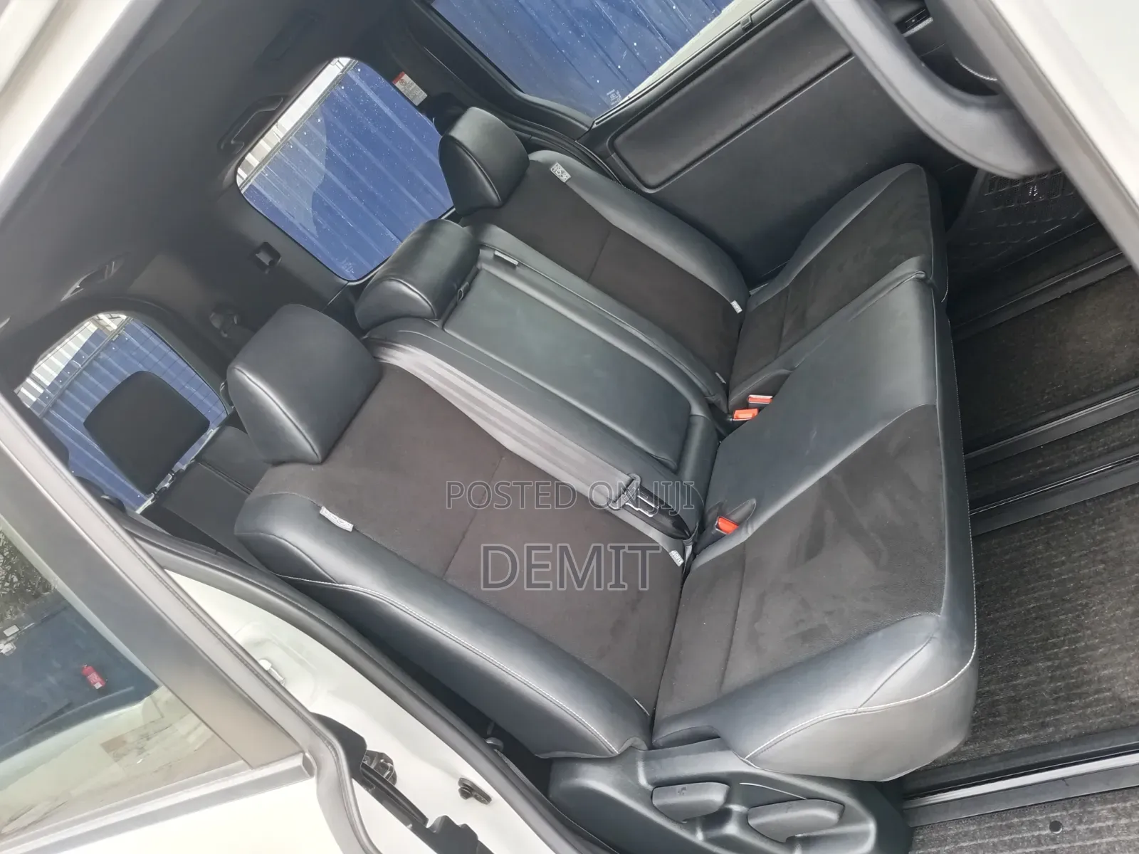 Toyota Noah 2019 White