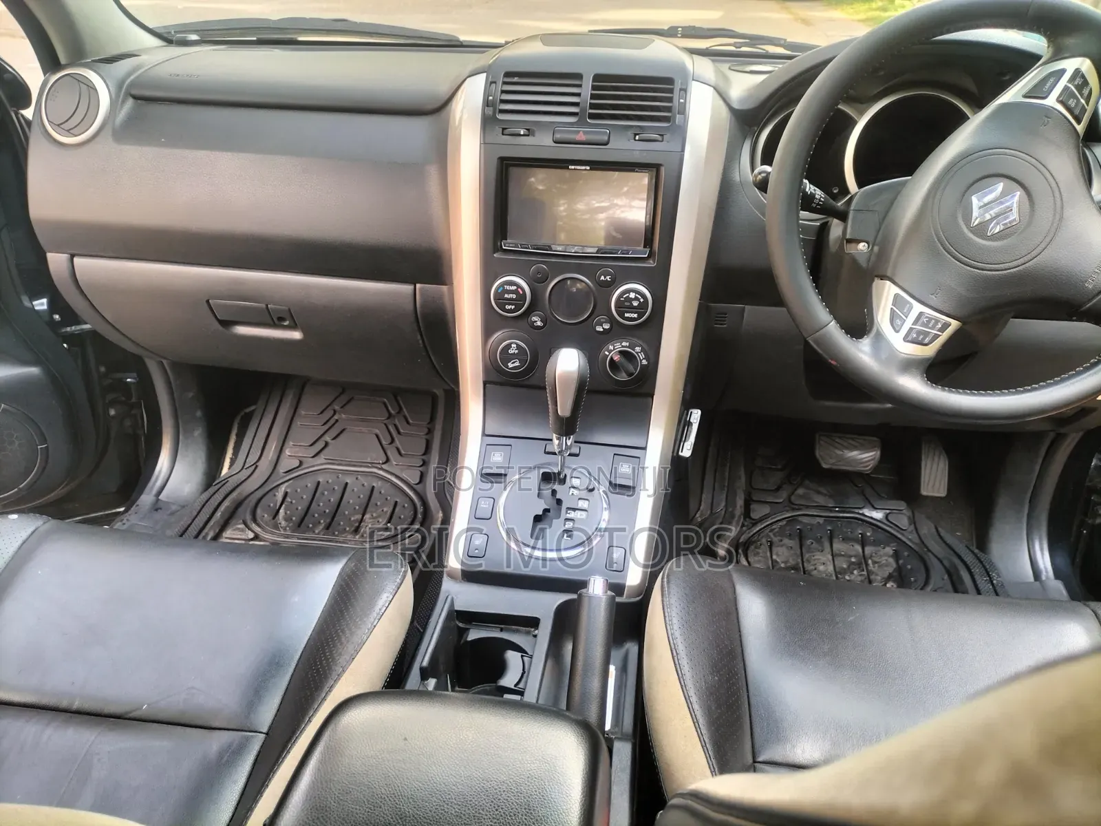Suzuki Escudo 2015 Black