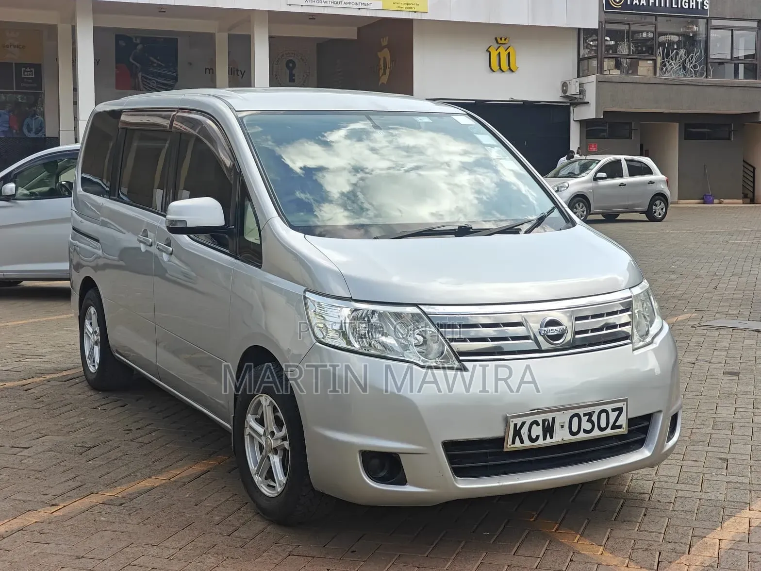 Nissan Serena 2011 Gray