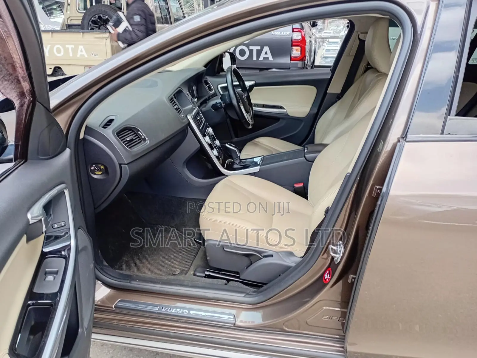 Volvo V60 2016 Brown