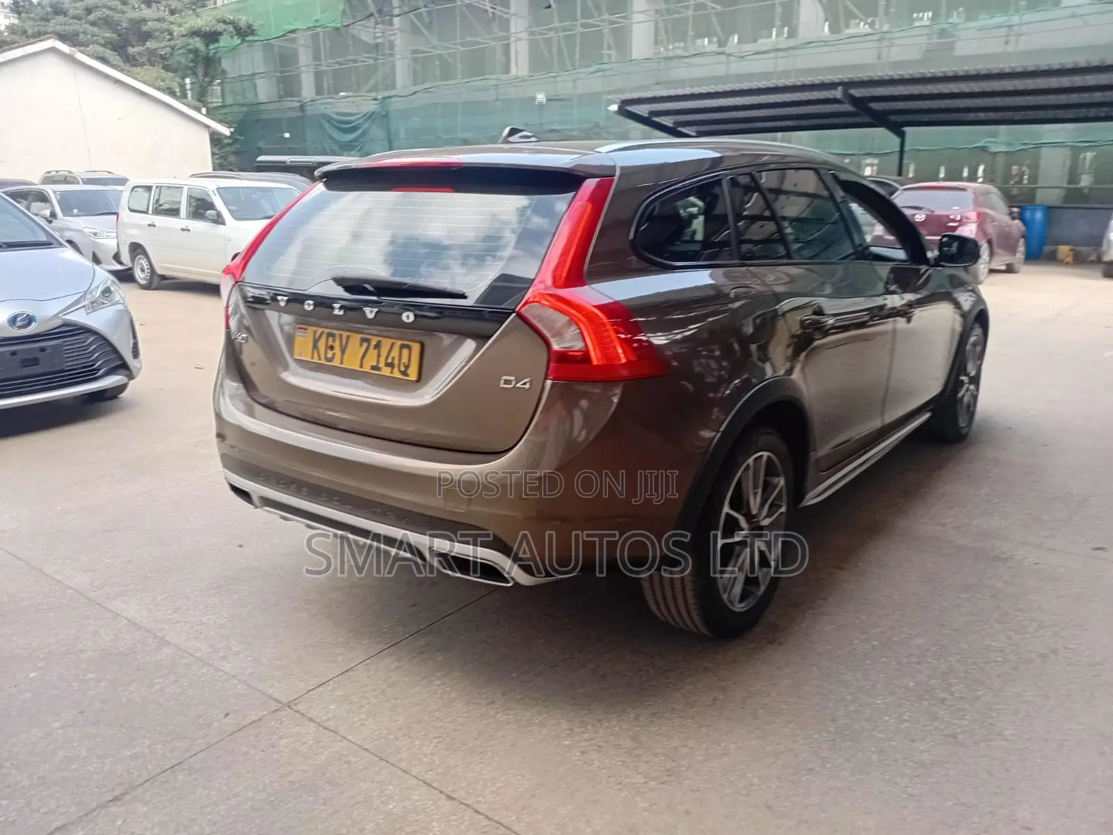 Volvo V60 2016 Brown