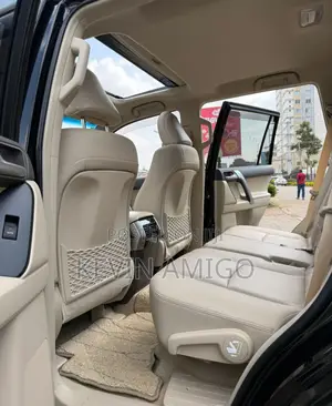Toyota Land Cruiser Prado 2019