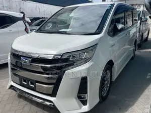 Toyota Noah 1.8 FWD Hybrid (7 seater) 2020 White