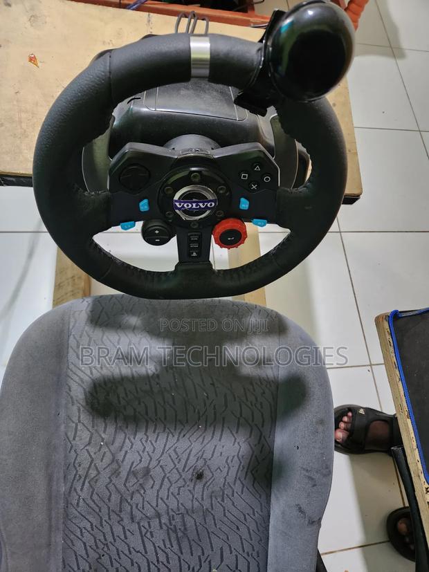 Logitech G29 With a Chair (Custom Mounted) - thumbnail 6