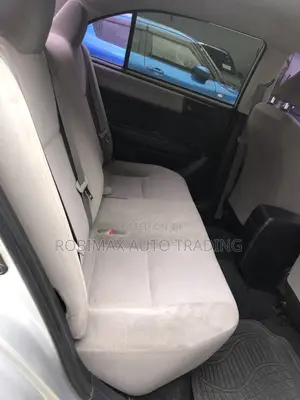 Toyota Axio 2015 Silver