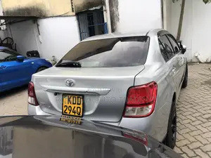 Toyota Axio 2015 Silver
