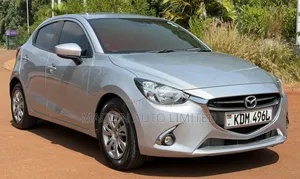Mazda Demio 2017 Silver