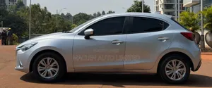 Mazda Demio 2017 Silver