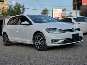 Volkswagen Golf 1.4T S FWD 2019 Pearl