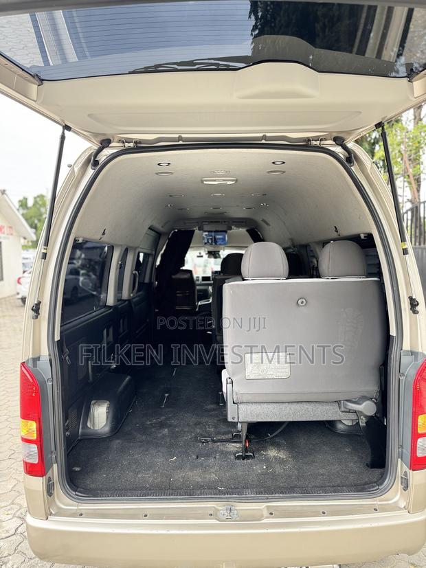 Toyota HiAce 2019 Gold - thumbnail 6