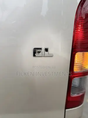 Toyota HiAce 2019 Gold