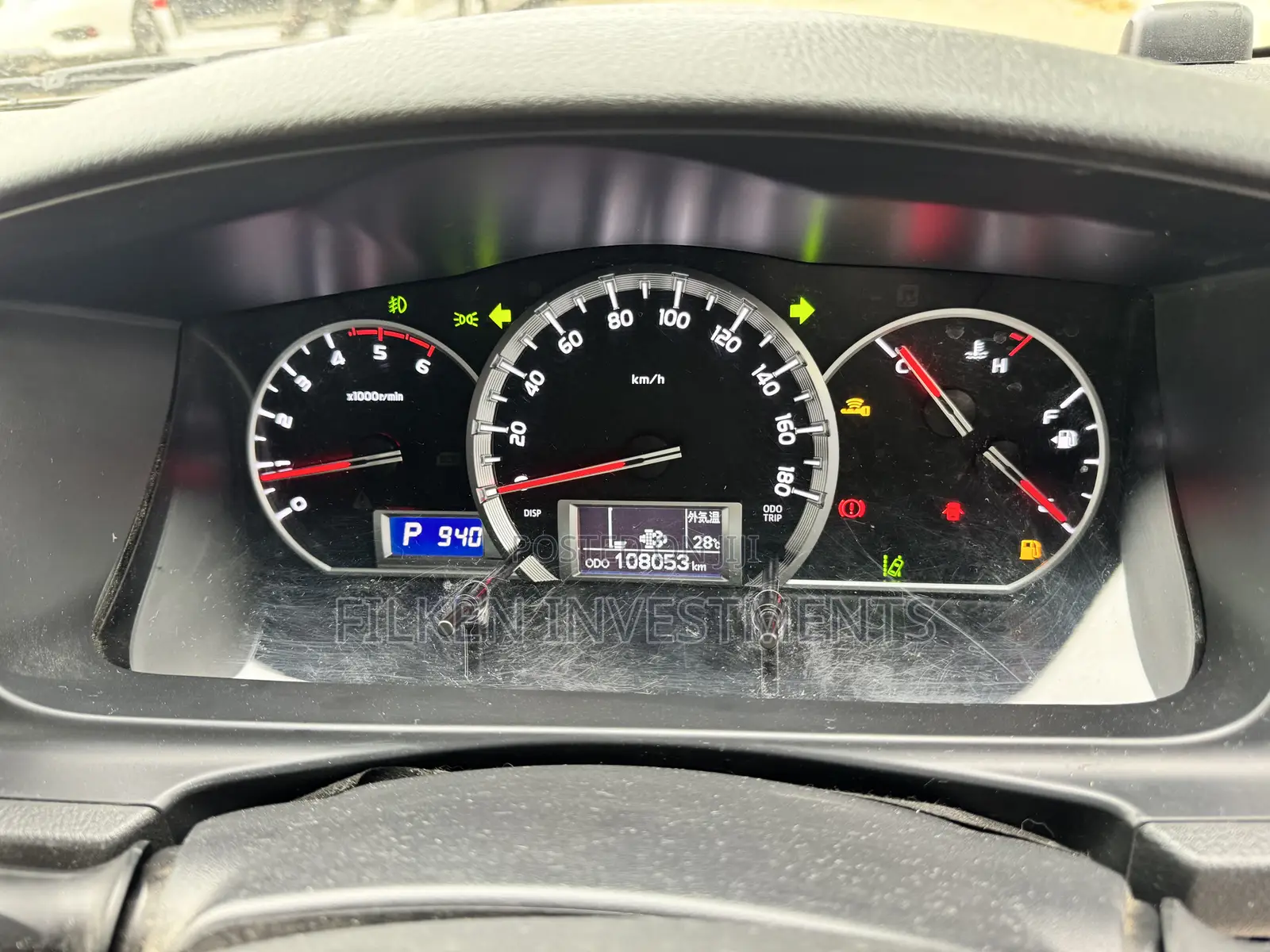 Toyota HiAce 2019 Gold