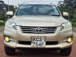 Toyota Vanguard 2011 Gold