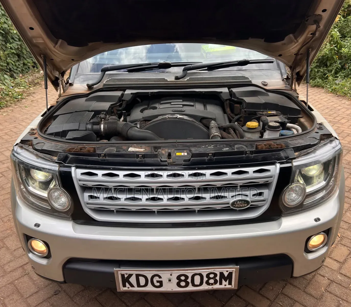 Land Rover Discovery 2014 Silver