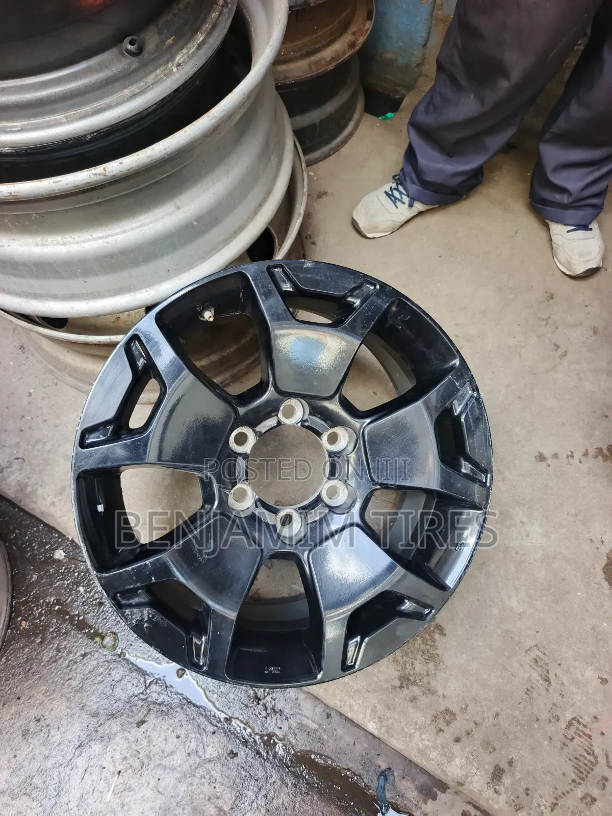 Toyota Hilux Rim Size 18 Inch Very Clean.