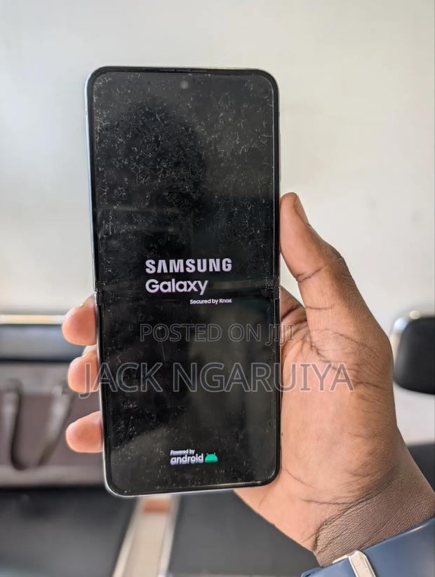 Samsung Galaxy Z Flip4 256 GB Blue - thumbnail 4