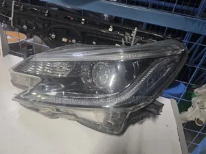 Mark X 2015 Xenon Headlight