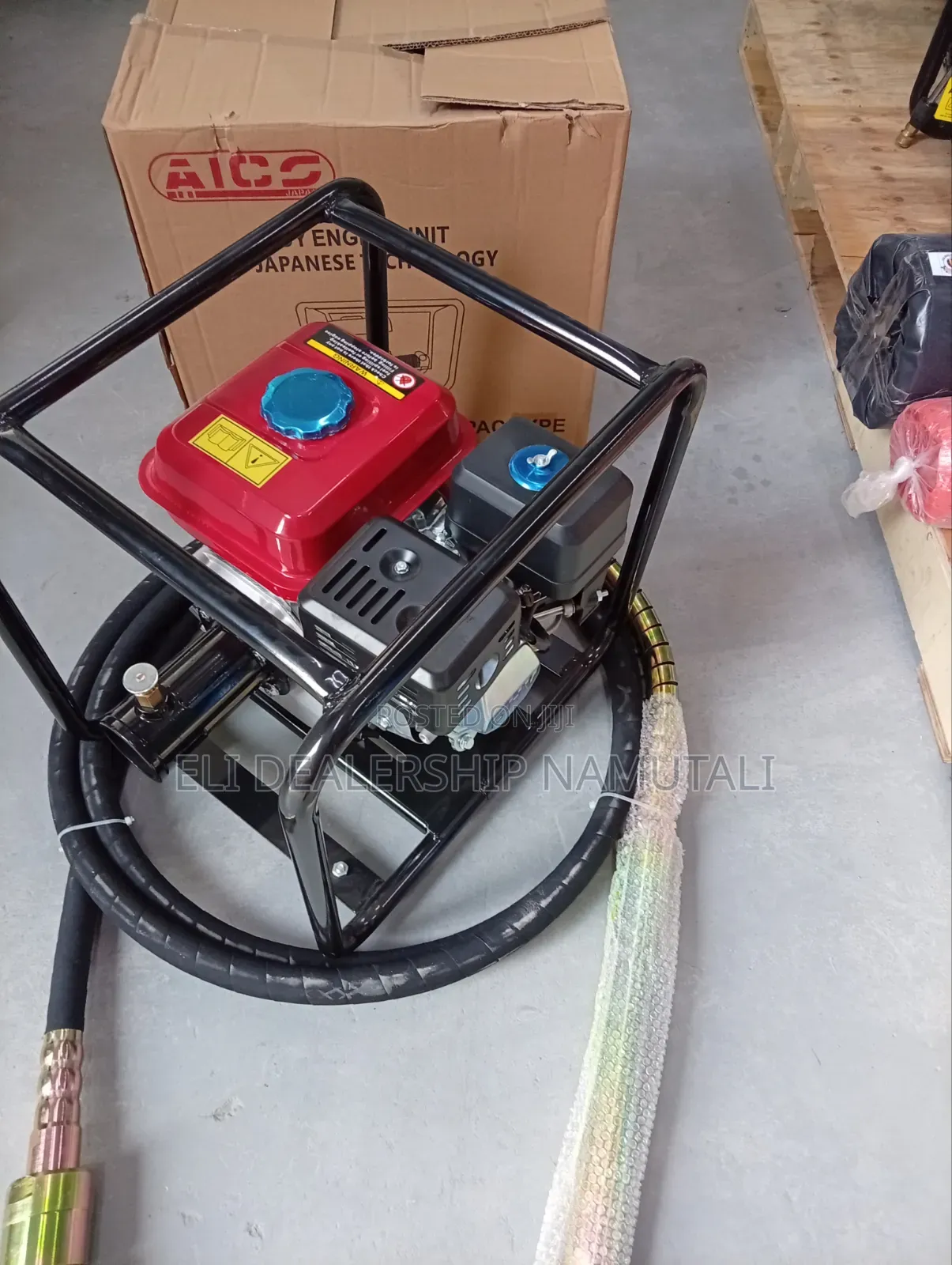 Aico 8hp Petrol Engine Concrete Poker – 45mm Vibrator Hose Included