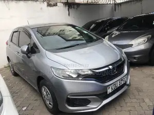 Honda Fit 2018 Silver