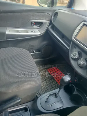 Toyota Vitz 2015 Blue