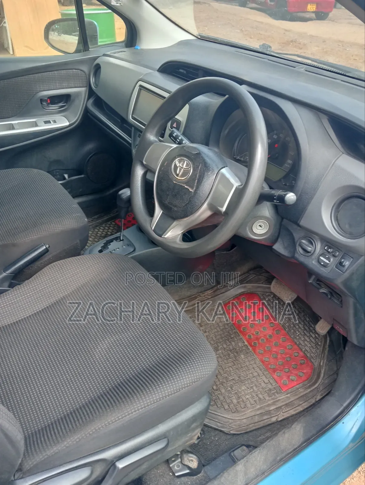 Toyota Vitz 2015 Blue