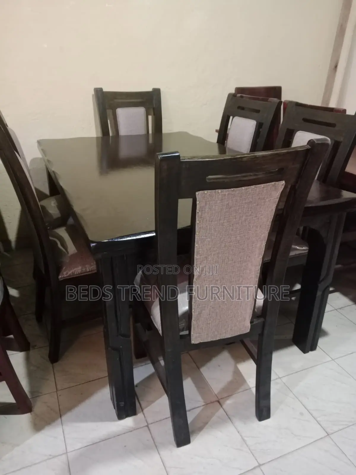 6-Seater Rectangular Wooden Dining Set With Beige Cushioned Chairs