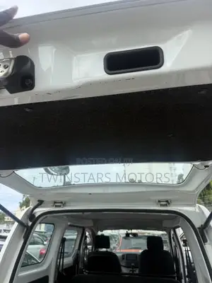 Nissan NV200 SV 2019 White