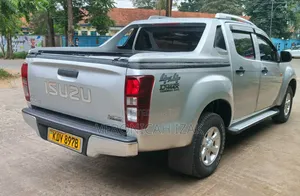 Isuzu D-MAX 2024 Silver