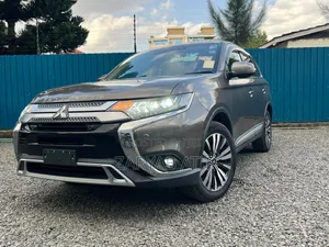 Mitsubishi Outlander 2019 Brown