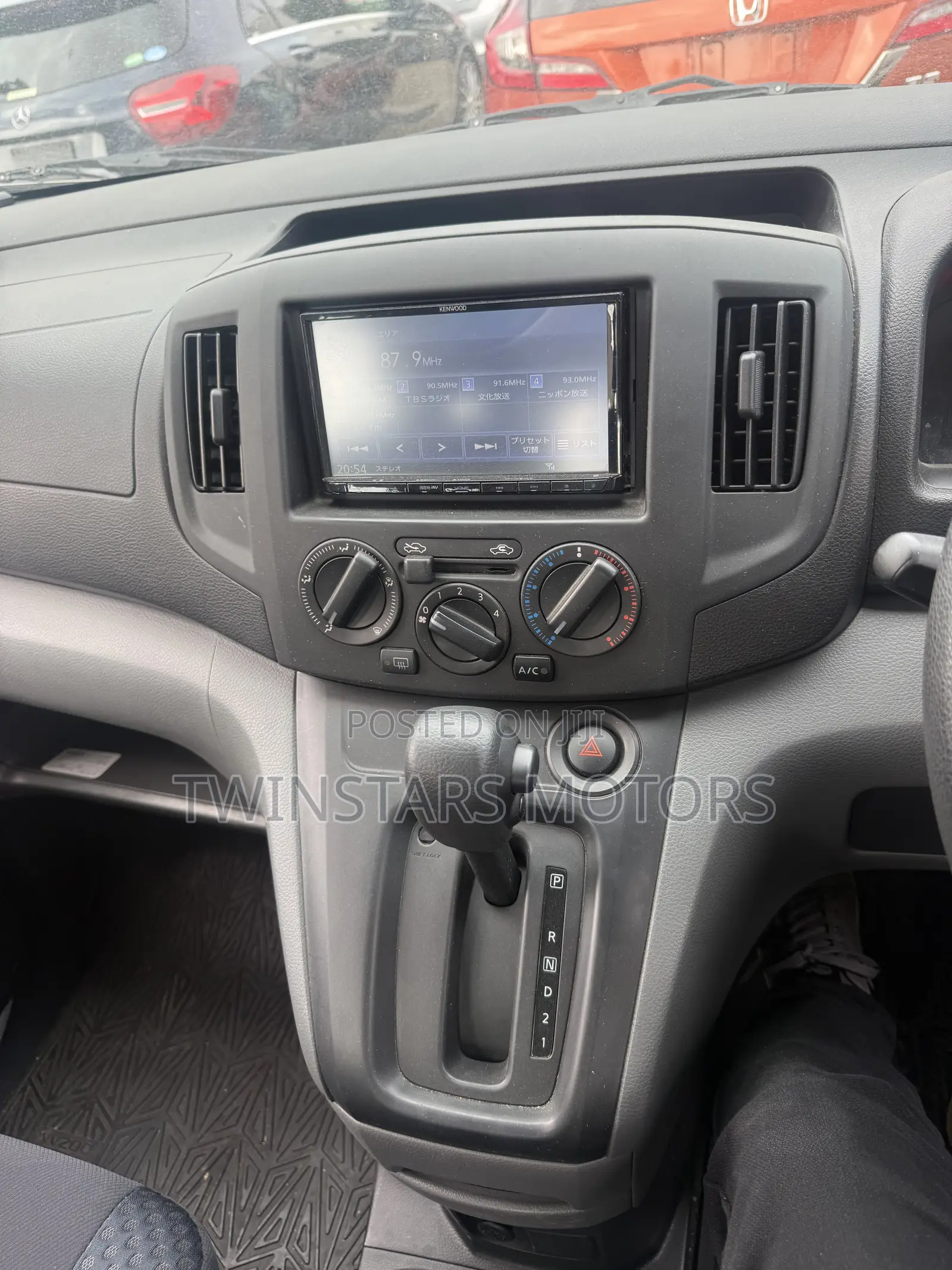 Nissan NV200 SV 2019 White