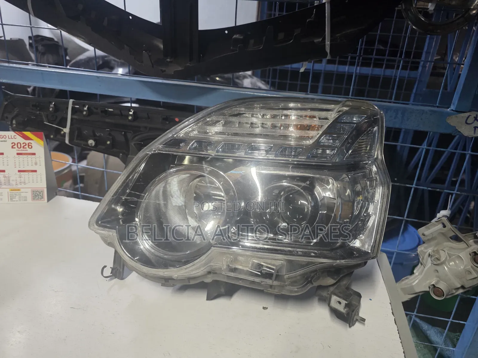 Nissan Xtrail Nt32 Xenon Headlight