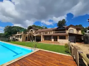 9bdrm House in Muthangari for sale