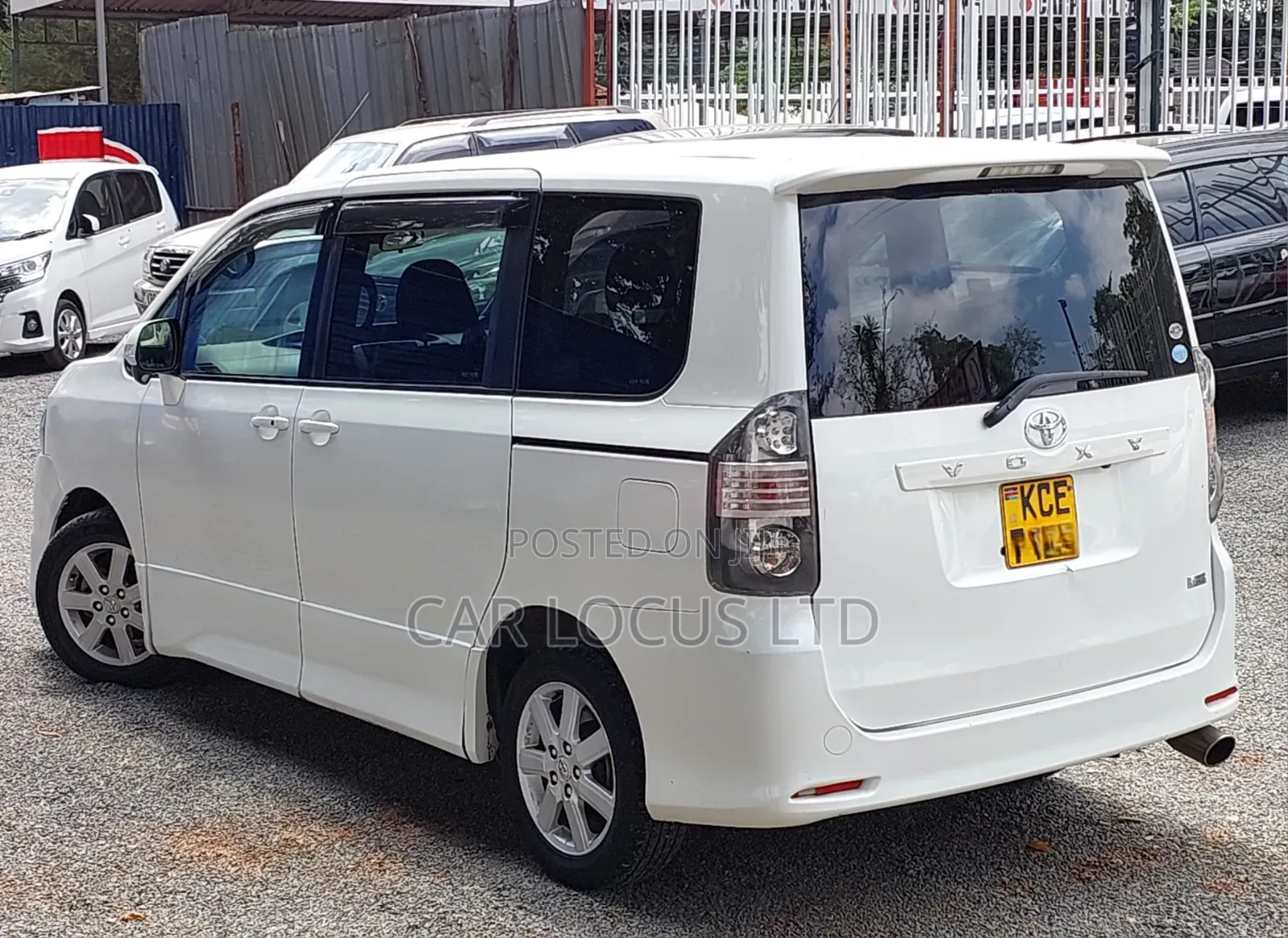 Toyota Voxy 2008 White