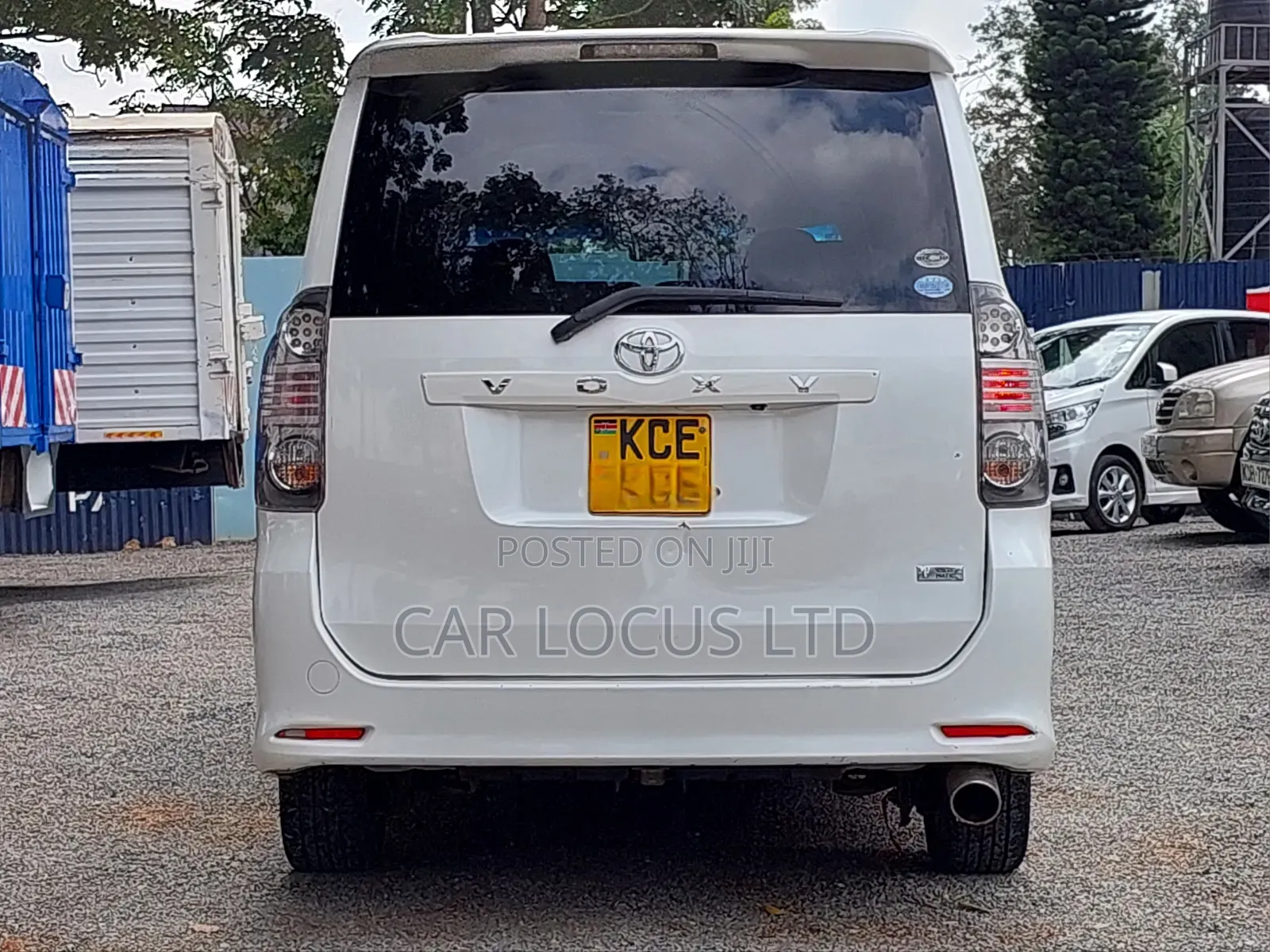 Toyota Voxy 2008 White