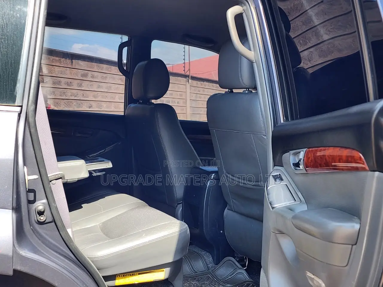 Toyota Land Cruiser 2005 Gray