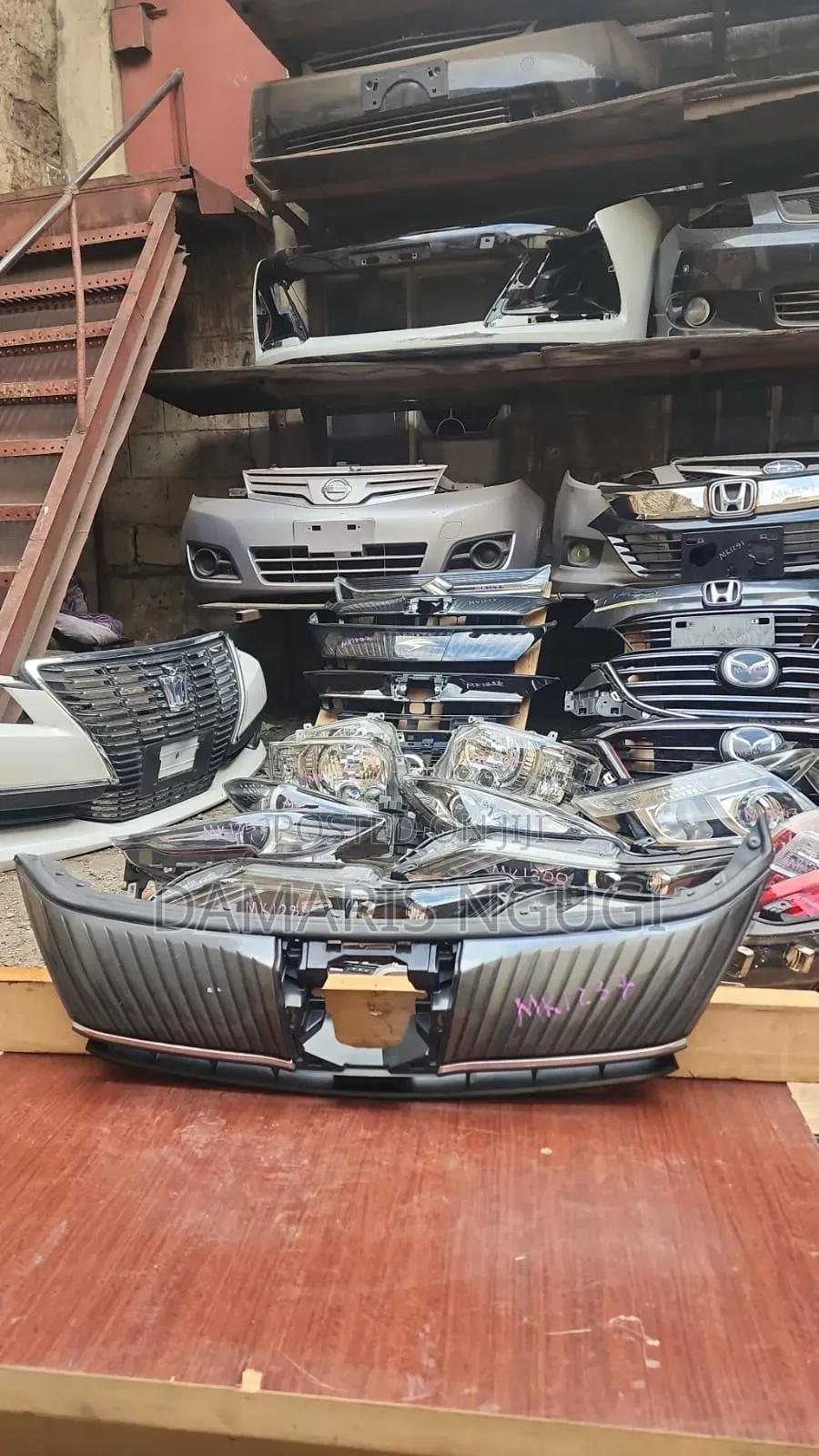 Harrier Black Grill 2018/2019