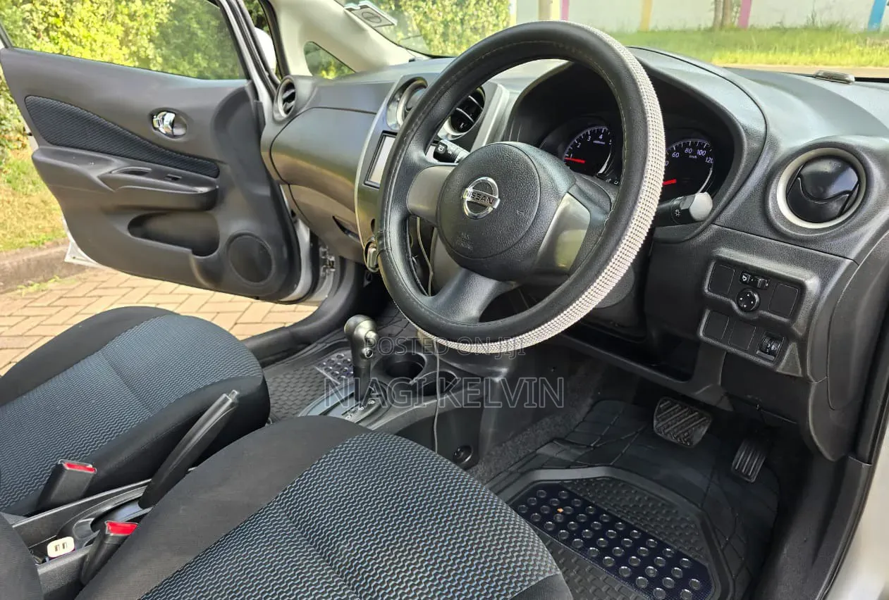 Nissan Note 2014 Silver