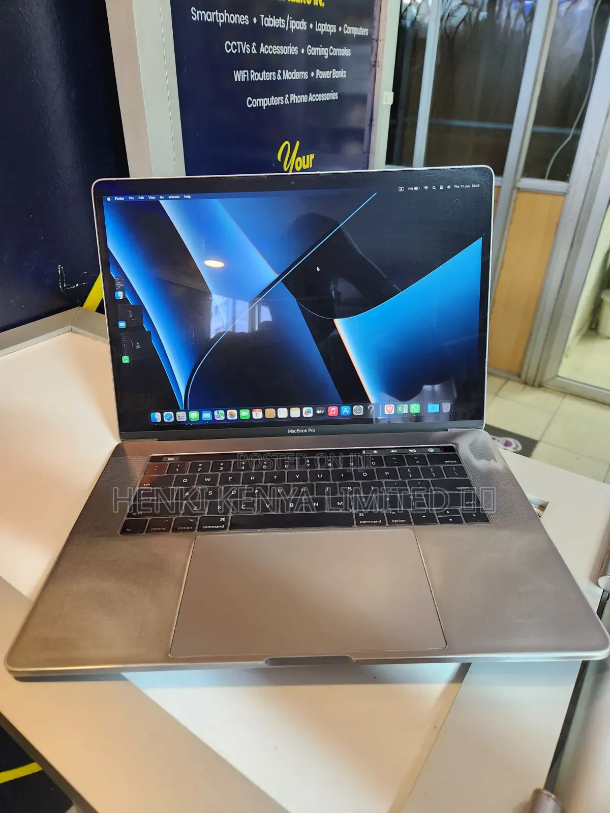Laptop Apple MacBook Pro 2017 16GB Intel Core i7 SSD 512GB
