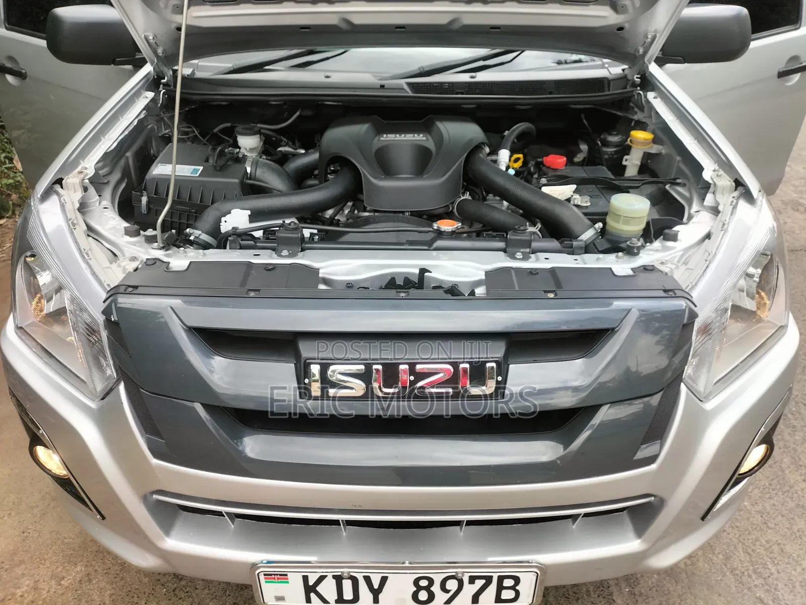 Isuzu D-MAX 2022 Silver