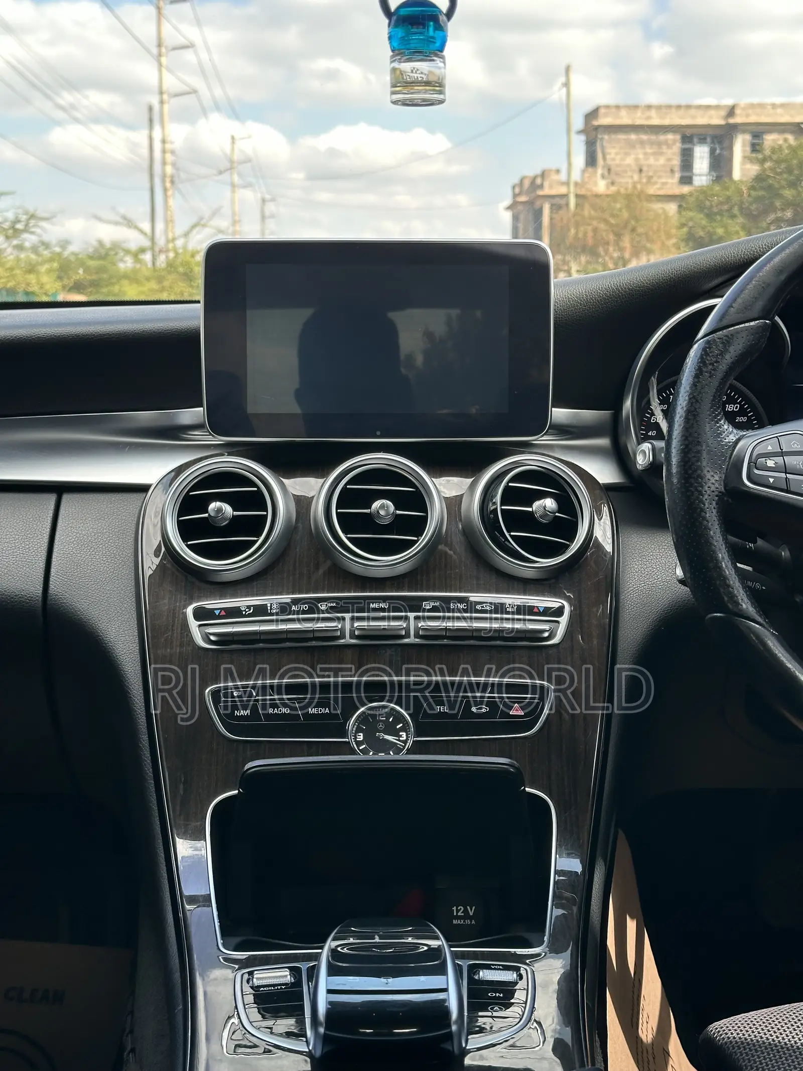 Mercedes-Benz C200 2015 Black
